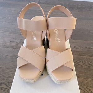 L’Intervalle Americana Nude Leather Summer Wedge Sandal. Brand new. Size 37.